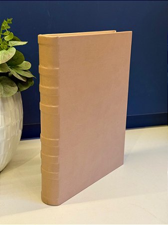 Livro Caixa Decorativo - Couro Sintético - Fendi