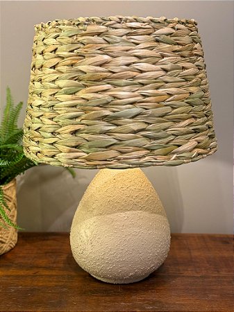 Abajur - Cerâmica - Bege com Cúpula de Palha