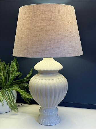 Abajur - Cerâmica - Off White com Cúpula