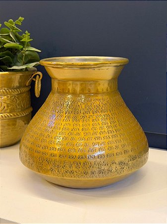 Vaso Alumínio - Martelado - Dourado - 23CM