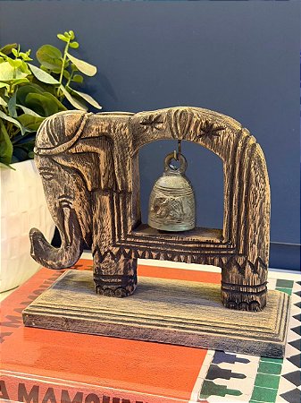 Escultura Elefante com Sino - Decorativo - Madeira - Marrom