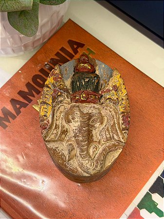 Caixa Segredo - Madeira Entalhada - Vermelho, Preto e Marrom