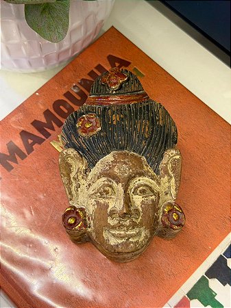 Caixa Segredo - Madeira Entalhada - Vermelho, Preto e Marrom