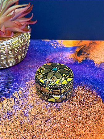 Porta Joias - Metal - Feito à mão - Amarelo, Dourado e Turquesa - 4,5CM