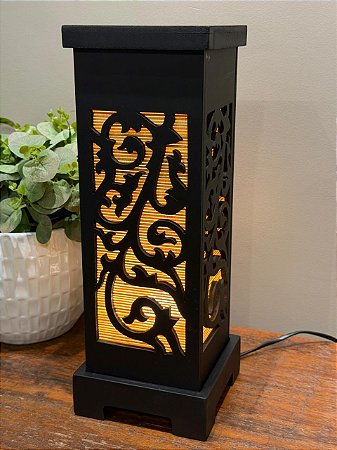 Luminária - Madeira e Palha - Preto - 38CM