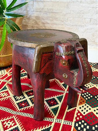 Banqueta - Elefante - Madeira - Aplique em Metal - Vermelho Escuro e Dourado - 32cm