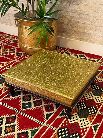 Mesa Madeira - Aplique em Metal - Marrom e Dourado - 46CM