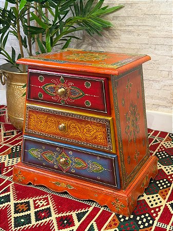 Gaveteiro - Madeira - Pintado à mão - 3 Gavetas - Laranja e Colorido