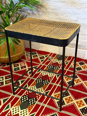 Mesa - Metal - Preto e Bege - 51CM