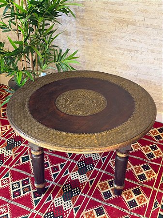 Mesa Madeira Entalhada - Aplique em Metal - Marrom e Dourado