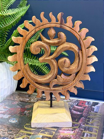 Escultura - Decorativo - Madeira - Com Base