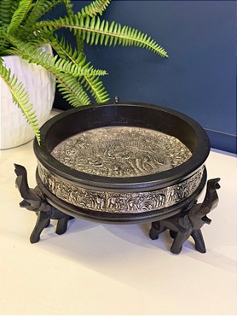 Bandeja - Madeira e Metal - Marchetaria - Elefante - Preto e Prata - 23CM
