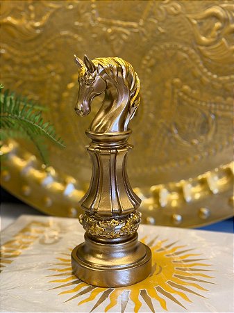 Escultura - Peça de Xadrez - Cavalo - Decorativo - Resina - 23CM