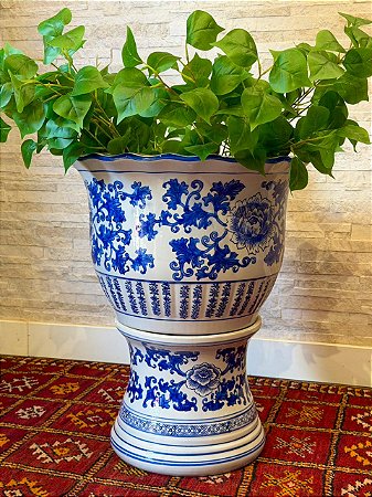 Cachepot em Cerâmica - Com Base - Azul e Branco - 46CM