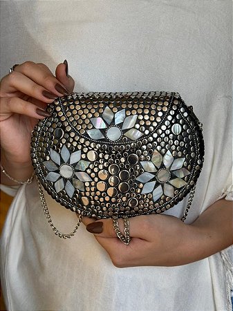 Bolsa Clutch em Metal - Madrepérolas - Com Alça