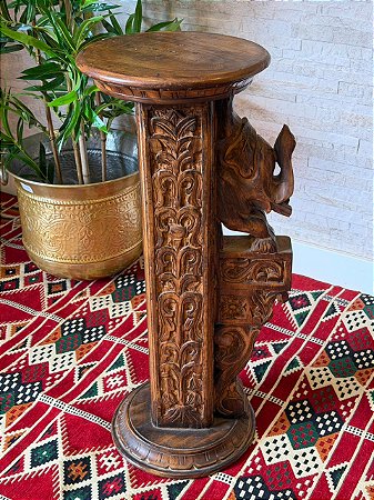 Mesa Lateral - Madeira Maciça Entalhada