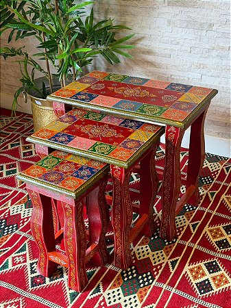 Conjunto de Mesas - Madeira - Pintado à Mão - Vermelho e Colorido