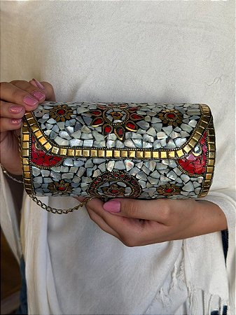 Bolsa Clutch em Metal - Madreperolas, Vermelho e Dourado - Com Alça