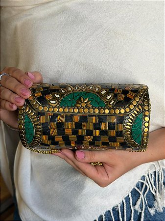 Bolsa Clutch em Metal - Marrom, Preto, Verde e Dourado - Com Alça