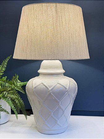 Abajur - Cerâmica - Off White com Cúpula