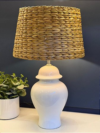 Abajur - Cerâmica - Branco com Cúpula de Palha