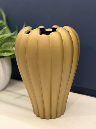Vaso - Cerâmica - Dourado Fosco - 30X20cm