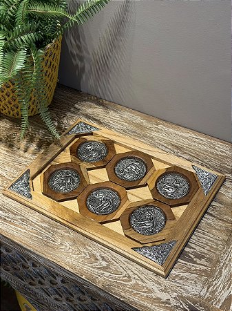 Kit Porta Copos - Madeira - Aplique em Metal - Marrom e Prata