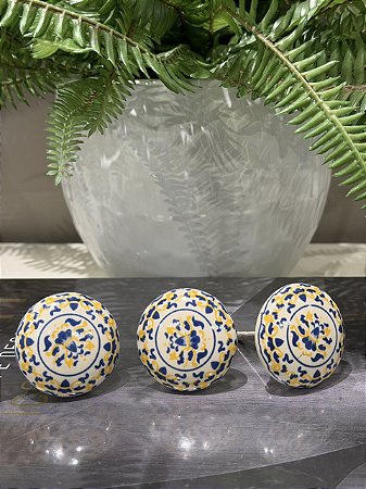 Puxador em Cerâmica - Pintado - Azul, Amarelo e Branco - Acabamento Prateado
