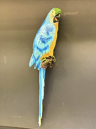 Escultura de Parede - Arara - Decorativa - Resina - Azul, Verde e Amarelo - 29CM