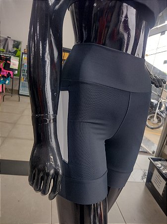 Eleva Fitness - Bermuda Preta c/ bolso Branco