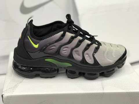 Nike Baskets Air Vapormax Plus Running Shoes