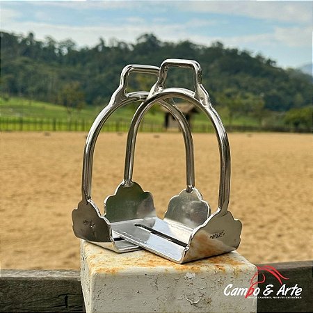 Estrivo Crioulo Inox Pedal Largo
