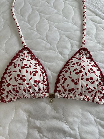 Cortininha com Bojo Removível tecido cerejinha com crochê handmade 004 ( CALCINHA NÃO INCLUSO)