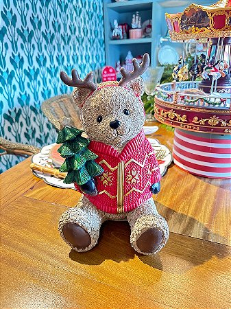 URSO DE RESINA SENTADO - NATAL - SUETER VERMELHO