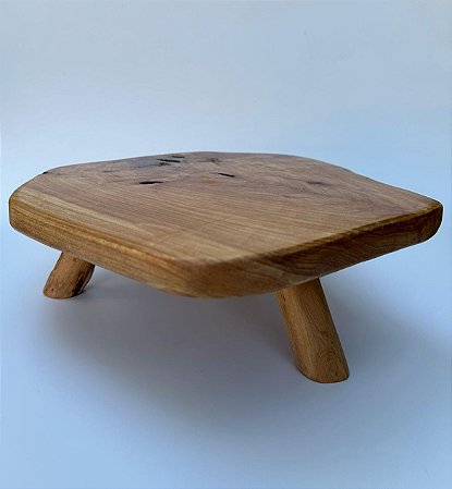 BANQUETA / APOIO MADEIRA COM PÉ - P