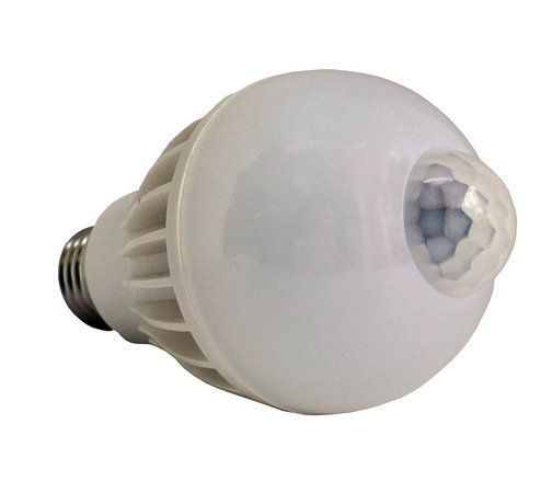 Lampada Bulbo Led C/sensor De Presenca 9w Branco Frio Top