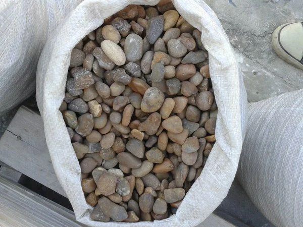 Pedra Seixo Tamanho 3  Saco de 25kg