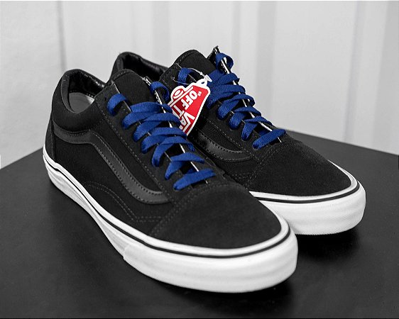 old skool vans with black laces