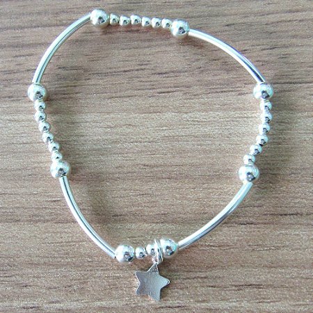 PULSEIRA DE PRATA COM SILICONE ESTRELA E BOLINHA