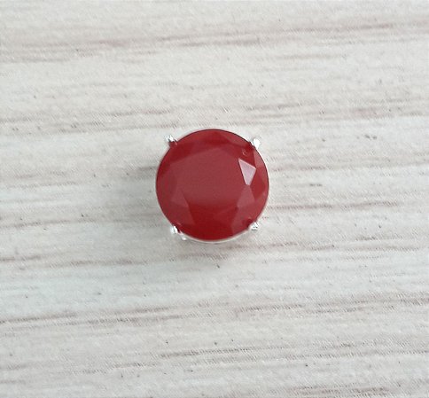 PINGENTE DE PRATA PONTO DE LUZ VERMELHO MARSALA LEITOSO 0,8CM