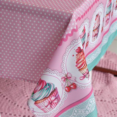 Toalha de Mesa 4 Lugares 1,45m x 1,35m Estampa Cupcake Digital