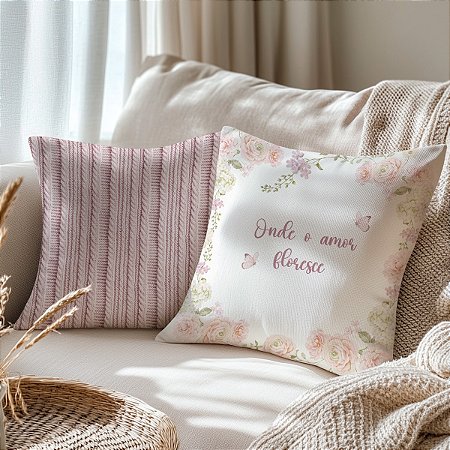 02 Capas Para Almofadas Decorativas - Estampa Digital Onde Amor Floresce +Tricô