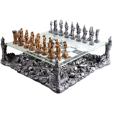 Um grande jogo de xadrez é montado em um parque.