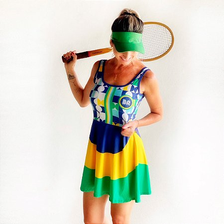 vestido  de TENNIS |MARIA ESTHER| .  estampa GEOMÉTRICOS_BRASIL . ÖTA TENNIS CLUB