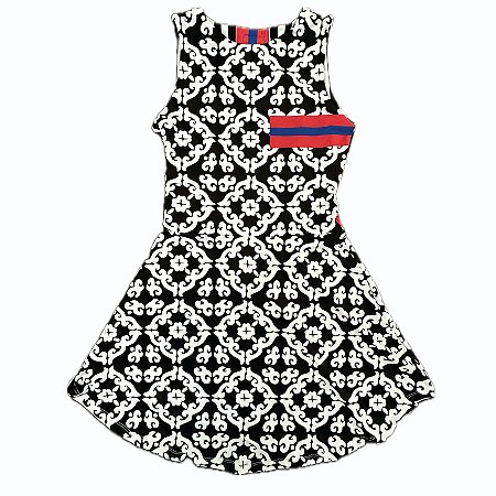 vestido de TENNIS e B.T | BADOSA COM DECOTE COSTAS. RENDA ITALIANA BLACK. ÖTA TENNIS CLUB