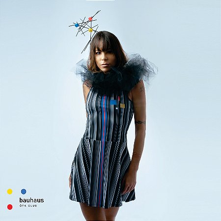 vestido  de TENNIS E BEACH TENNIS | SERENA| .  estampa  GEOMETRIA BHS.3 BLACK. BAUHAUS . ÖTACLUB