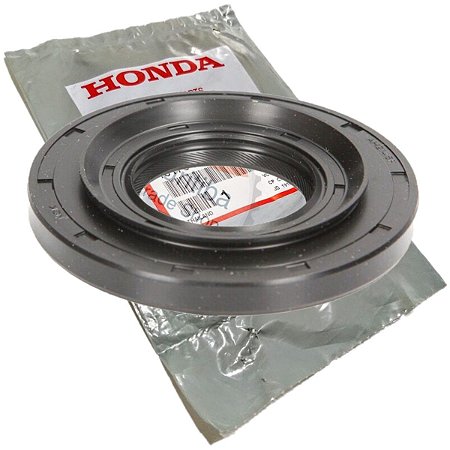 Retentor Do Semi Eixo Lado Esquerdo  Fit 2004 A 2008 - 35X76X8
