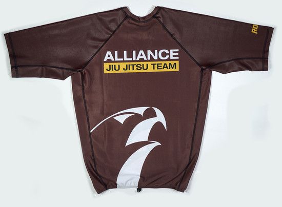 RASH GUARD ALLIANCE MARROM MANGA CURTA