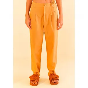 CALÇA CENOURA PREGAS AMARELA FARM