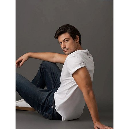 Camiseta Calvin Klein Básica- Branca